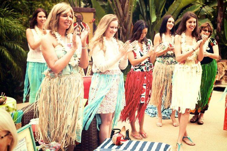 Жаркая вечеринка – девичник в гавайском стиле: идеи для вечеринки