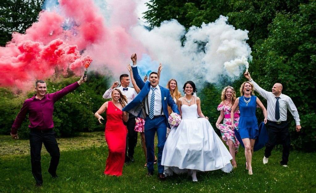 Свадебные фото с дымовыми шашками – как сделать яркие снимки