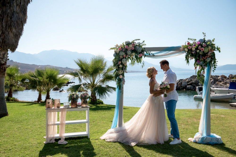 Свадьба на кипре: солнце и белый песок на двоих