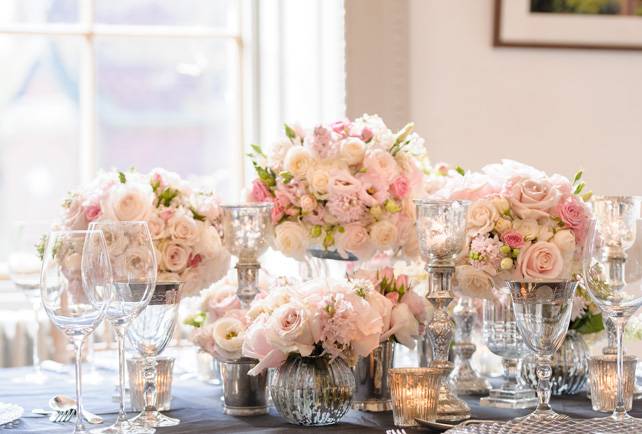 Свадьба в персиковом цвете: оформление зала, выбор аксессуаров