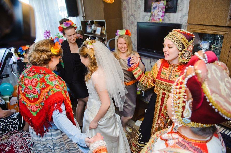 «Бояре, а мы к вам пришли!», или выкуп невесты в русском народном стиле: сценарий и оформление