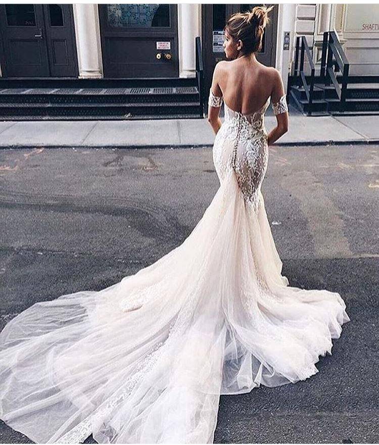 Как выбрать свадебное платье с открытой спиной
