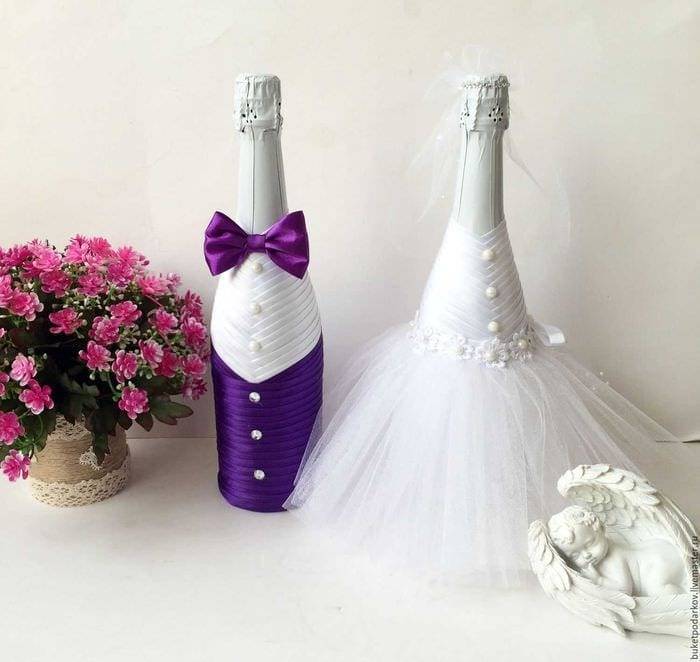 Бутылки на свадьбу своими руками ???? жених и невеста, идеи по украшению с лентами