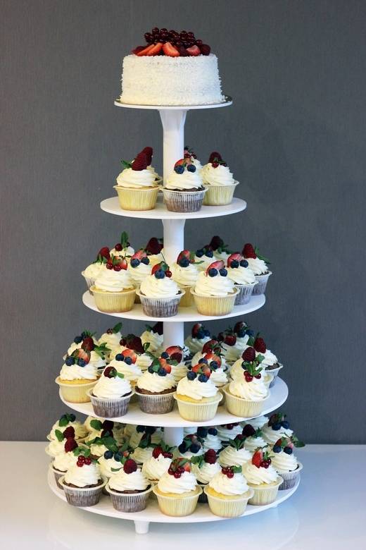 1000 и 1 капкейк: свадебный торт из пирожных – примеры на фото