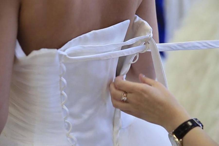Шнуровка на платье своими руками. как правильно зашнуровать корсет на свадебном платье. чтобы сделать петельки