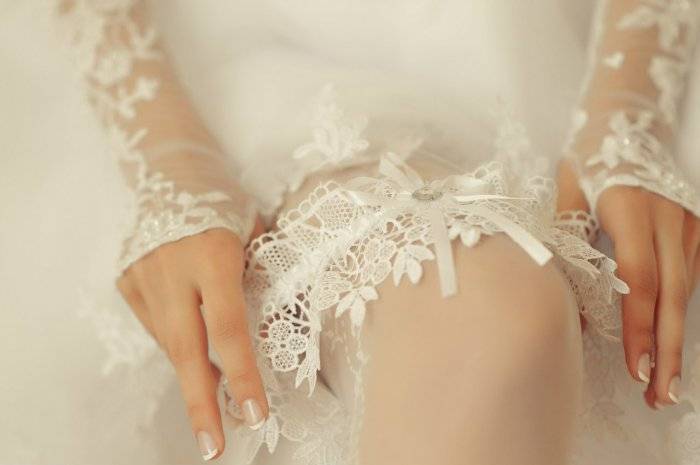 Долой стереотипы, или почему короткие свадебные платья становятся всё популярнее?