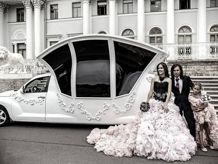 Свадебный кортеж. все о том как выбрать авто на свадьбу — портал «свадебный вальс»