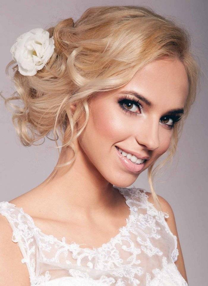 Свадебный макияж для блондинок - варианты мейкапа для разного цвета глаз, фото и видео