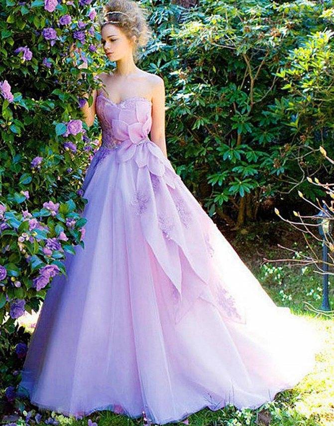 Фиолетовое свадебное платье: оттенки, фасоны, фото