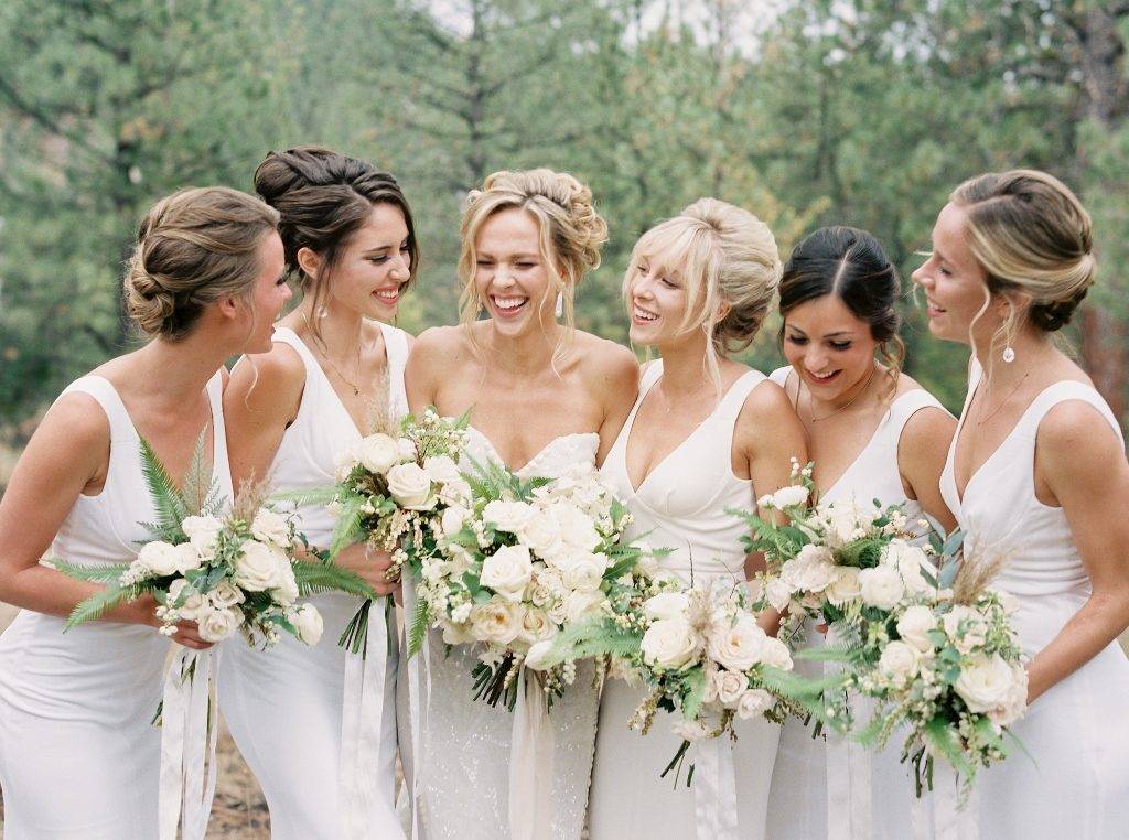 Прическа для подружки невесты на свадьбу — фото свадебных причесок на короткие, средние и длинные волосы для свидетельницы