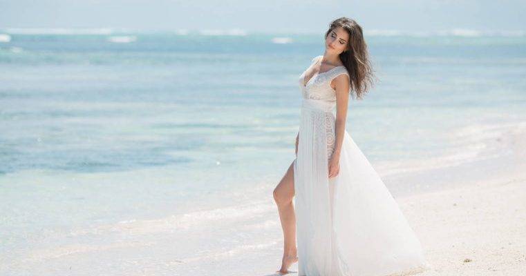 Пляжная свадьба: 7 советов для молодожёнов