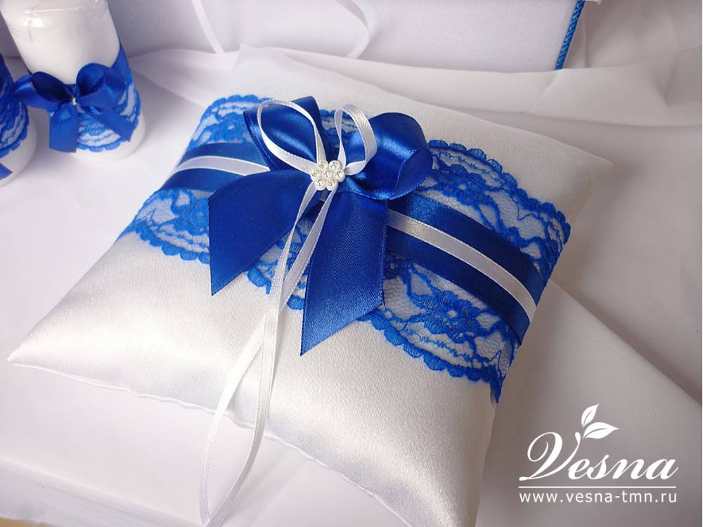 Красивый и необычный букет невесты бело-синей гаммы: фото и описание композиций