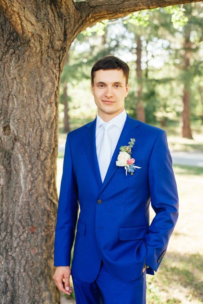 Синий свадебный костюм (50 фото): фасоны, костюм-тройка