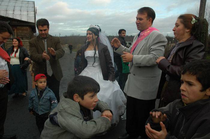 Цыганские свадьбы — народные традиции и обычаи
