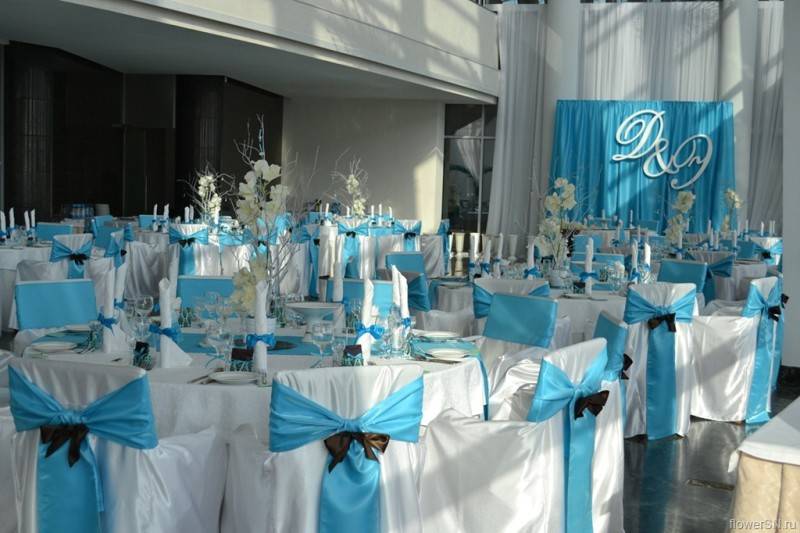 Оформление свадебного зала в сине белом цвете. как оформить свадьбу в синем цвете: красивые и оригинальные идеи. банкетный зал и угощения