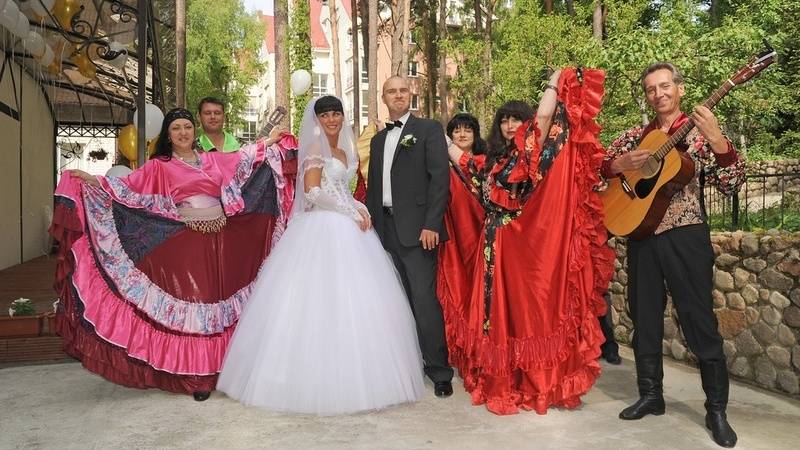 Цыганские свадьбы видео ???? традиции и обряды, как проходит первая брачная ночь, во сколько лет женятся