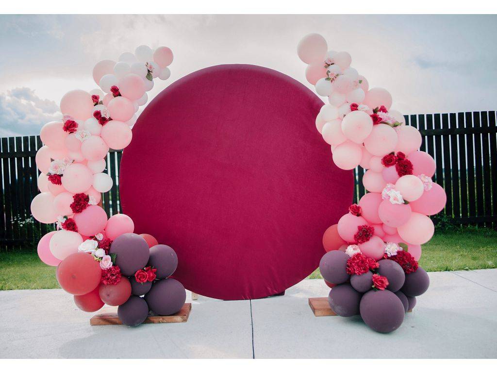 Фотозона из воздушных шаров – как украсить праздничное мероприятие?