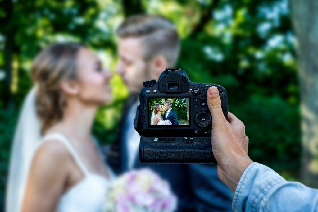 Что обсудить с ведущим и фотографом перед свадьбой, какие вопросы нужно задать