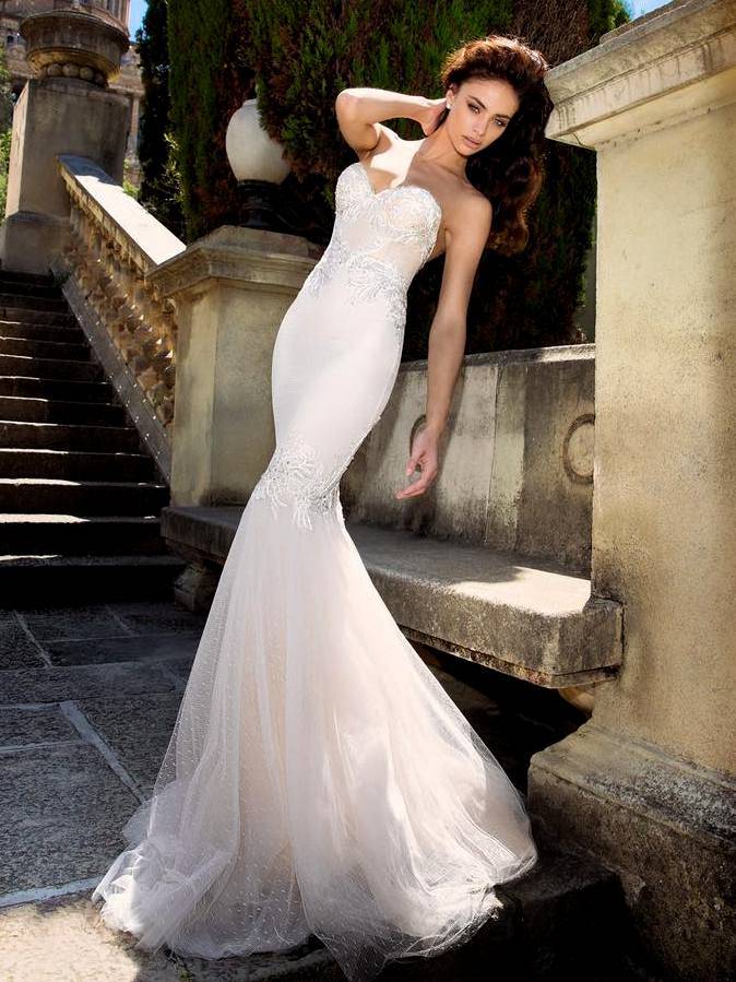 Кружевные свадебные платья: самые модные фасоны (311 фото)