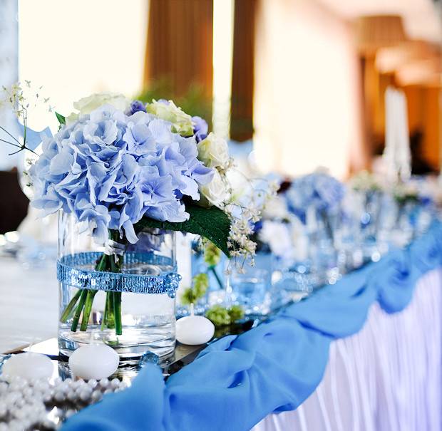Синяя свадьба: оформление праздника поистине королевским цветом + фото и видео