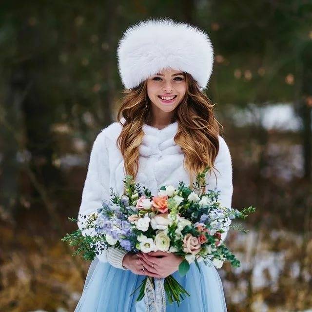Что одеть под свадебное платье зимой