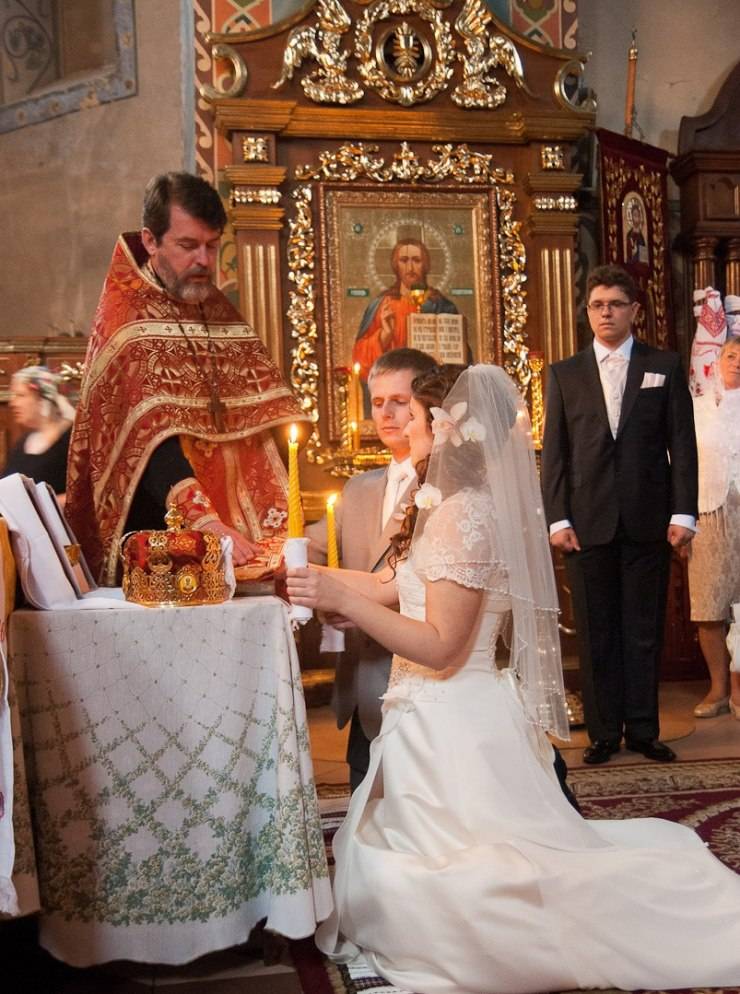 Что нужно для венчания в церкви если уже женаты: значение, подготовка и проведение