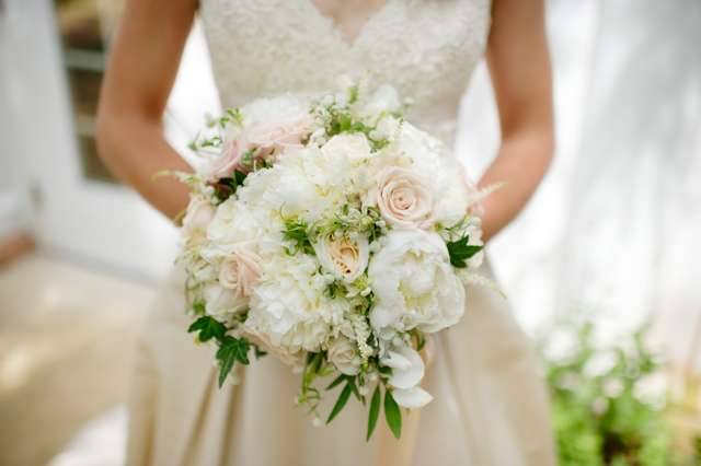 Свадьба в цвете айвори: идеи для оформления, образ невесты и жениха