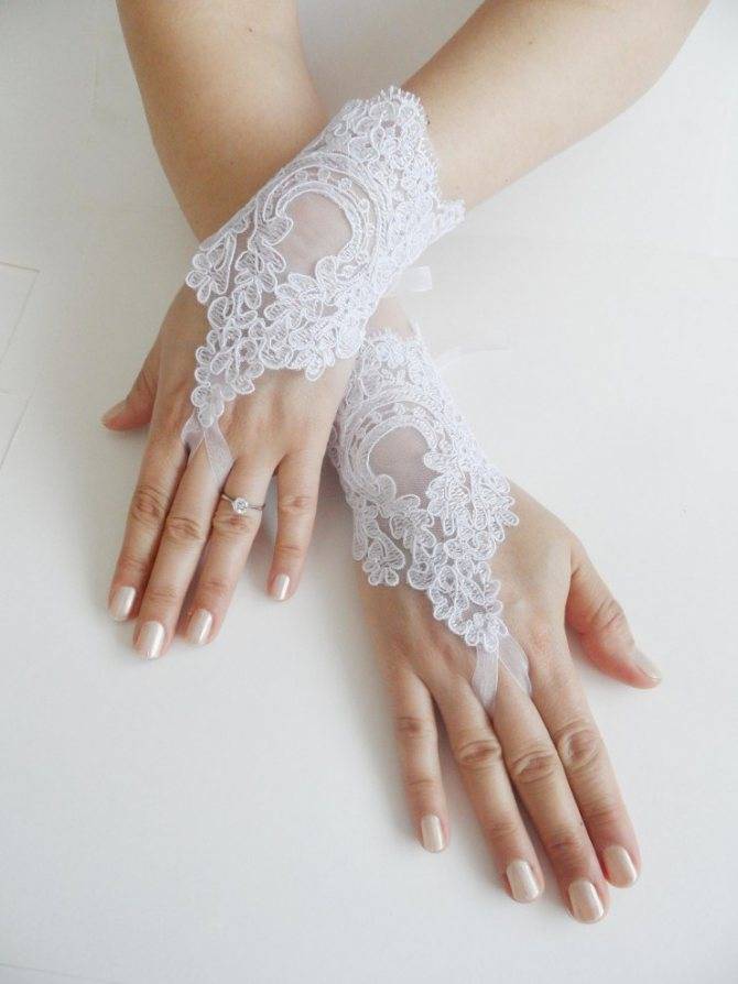 Свадебные перчатки – типы и фото