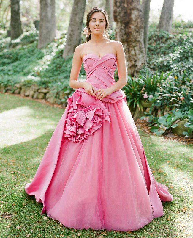 Модные розовые платья: 70 лучших идей для нежного образа