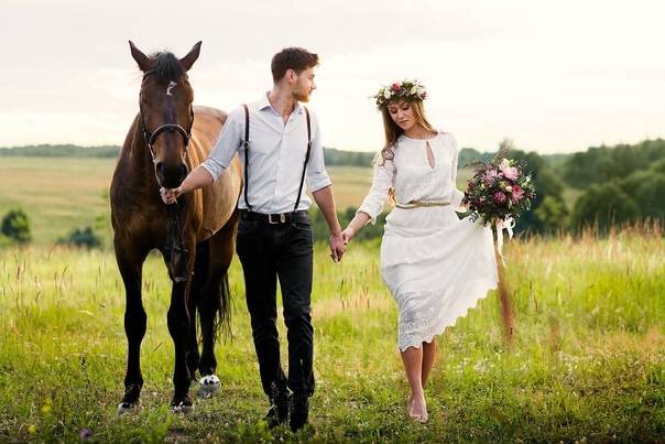 Как сделать красивые свадебные фото с лошадьми и собаками