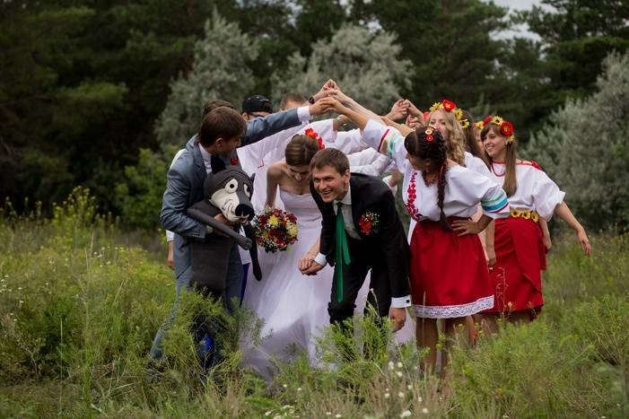Славянская свадьба: описание обрядов торжества, проводимого по традициям древних язычников и фото и как в наши дни организовать праздник в старорусском стиле?