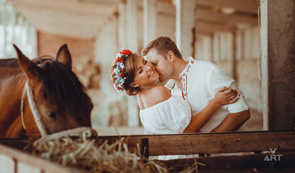 Свадьба в деревенском стиле: организация и оформление, образы жениха и невесты с фото