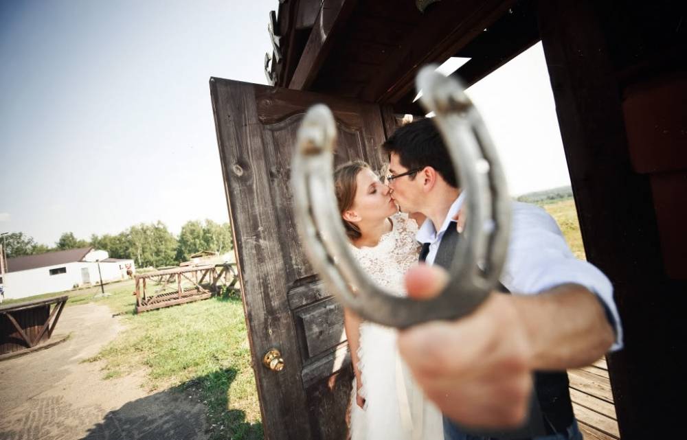 Свадебные приметы: топ-35 суеверий для молодоженов и гостей