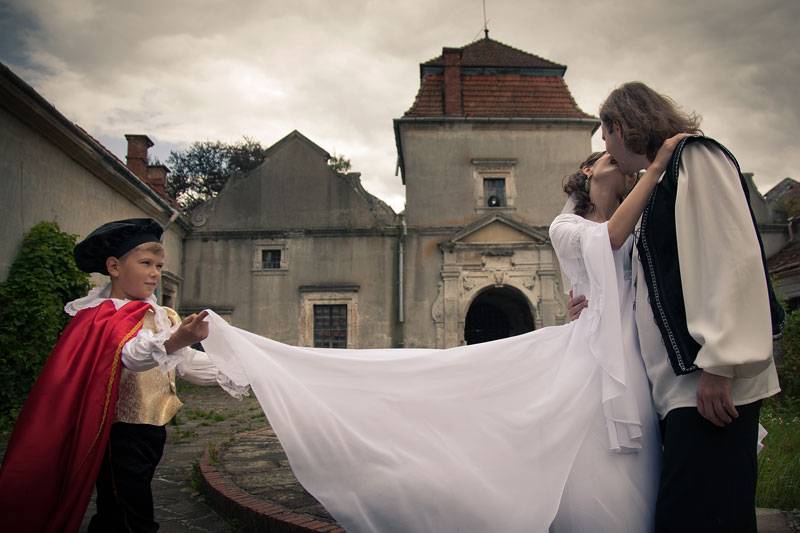 Шутливый выкуп невесты в стиле хэллоуин