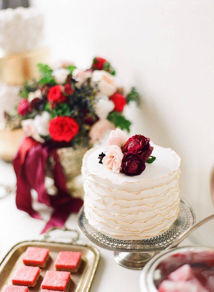 Свадебные торты свадьбы зимой — 48 фото