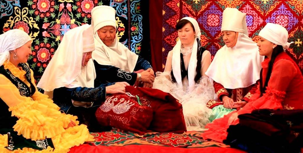 Обычаи и традиции казахского народа. национальные игры казахского народа. казахская свадьба