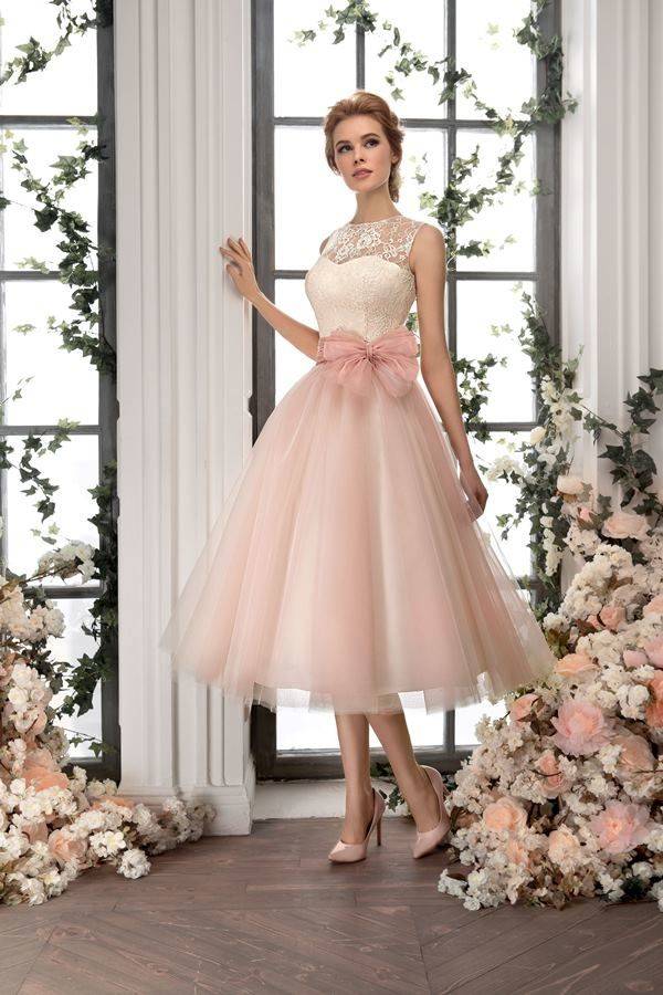 Популярные модели розовых свадебных платьев, особенности фасонов