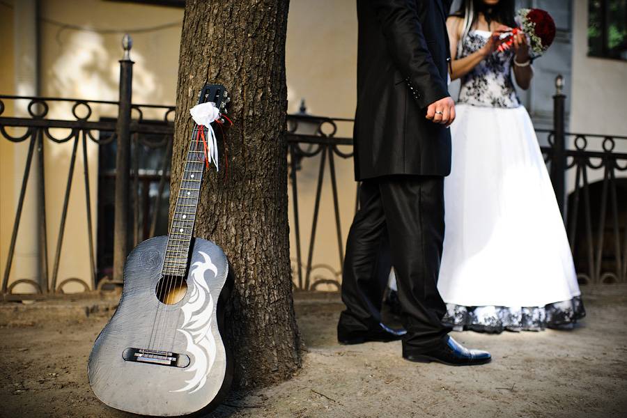 Музыка нас связала: лучшие музыкальные конкурсы на свадьбу