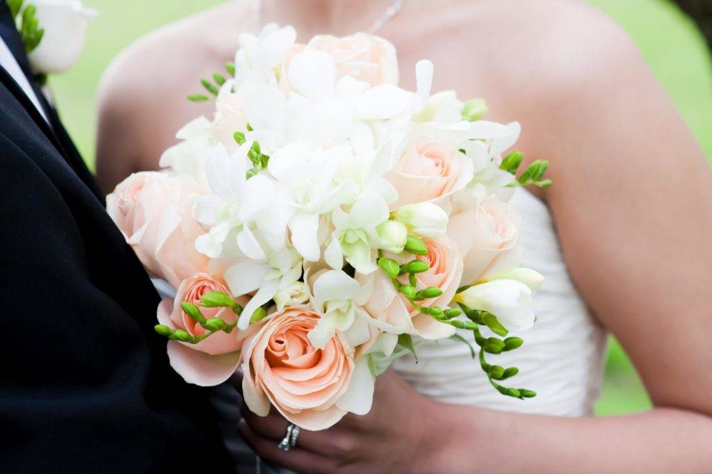 Виды и стили свадебных букетов