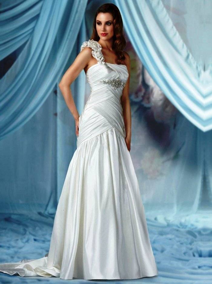 Свадебные платья в греческом стиле: модные модели, аксессуары