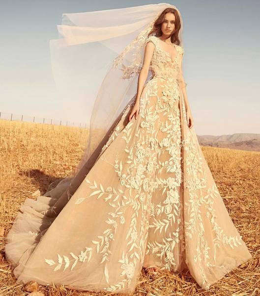 Золотое свадебное платье: нюансы выбора, 219 фото модных луков
