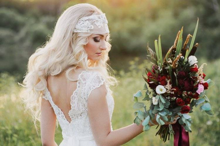 Образ невесты 2021: выбираем модное свадебное платье, макияж и прическу