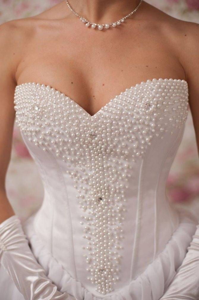 Свадебное платье с жемчугом: фото и идеи фасонов