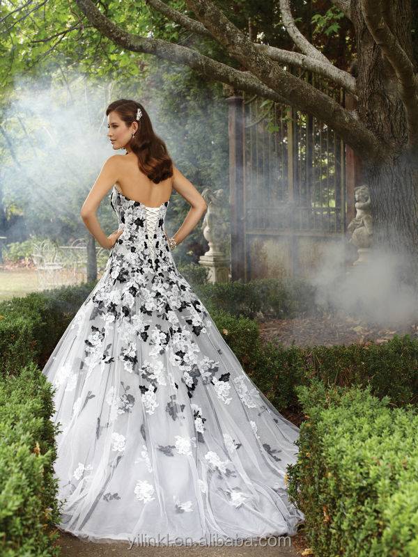 Необычные свадебные платья в цветах – как выбрать наряд с принтом для невесты
