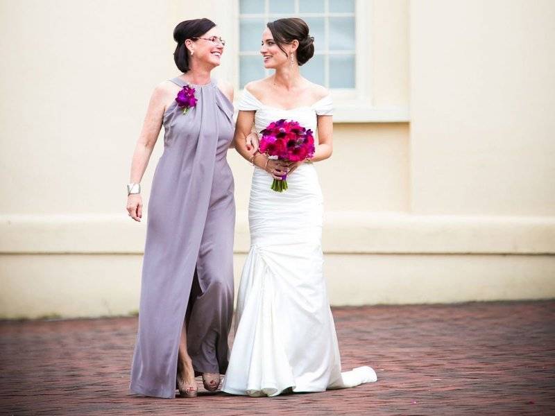 Платья на свадьбу для мамы невесты, жениха — фото и видео