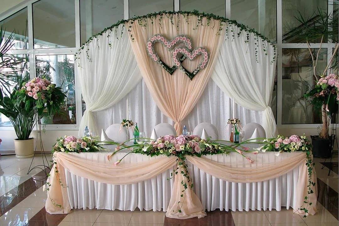 Оформление свадебного стола, варианты украшения, цветовая гамма