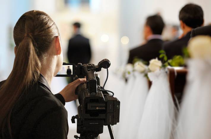 Как выбрать видеографа на свадьбу? советы для молодожен