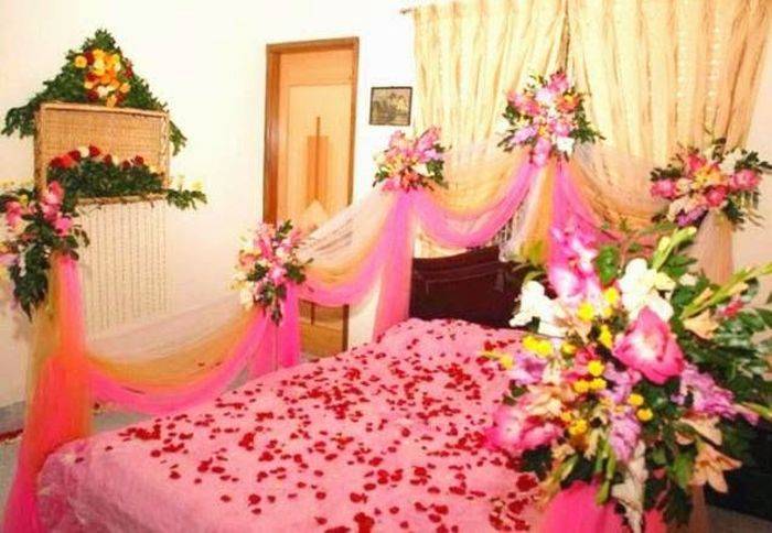 Как украсить комнату для романтического вечера - фото примеров