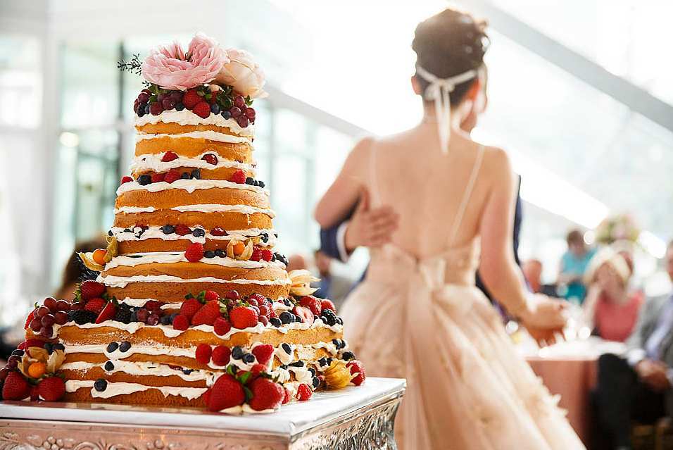 ᐉ голый свадебный торт с открытыми коржами: идеи оформления - svadebniy-mir.su