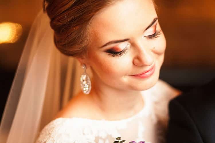 Как сделать красивый свадебный макияж со стрелками – советы